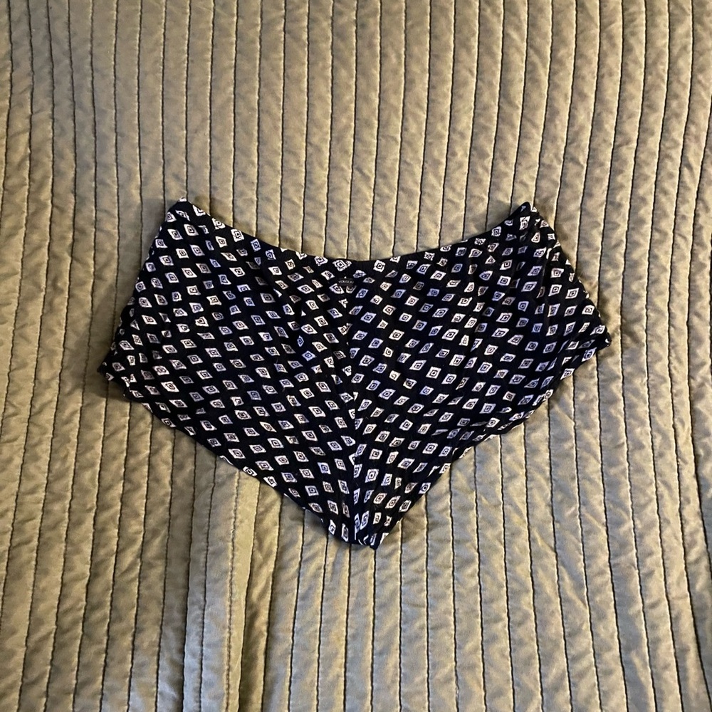 Volcom Micro Shorts - Picture 4 of 11